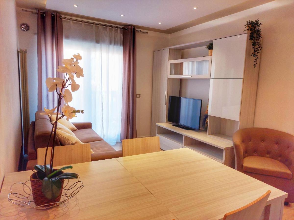 La Ginestra C&B House Apartment Castel Di Sangro Luaran gambar