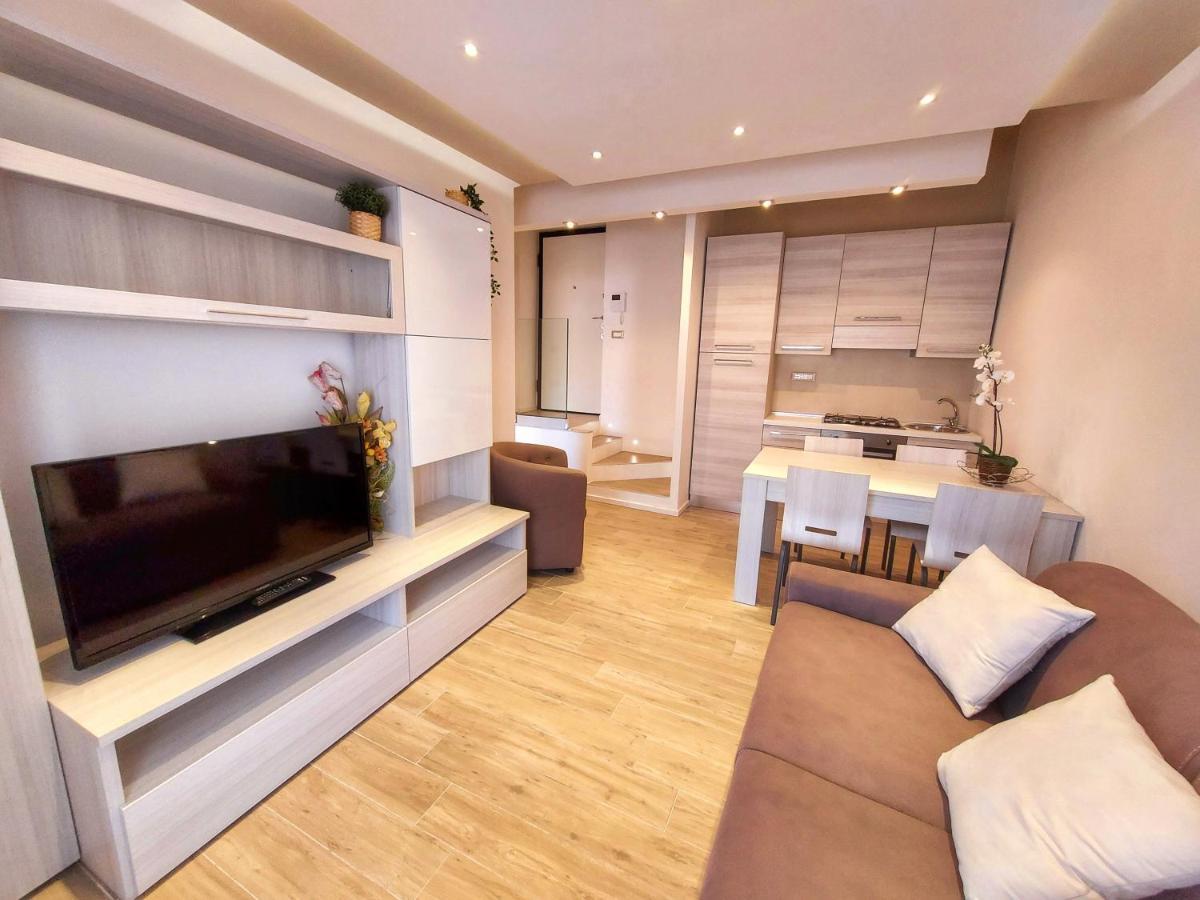 La Ginestra C&B House Apartment Castel Di Sangro Luaran gambar